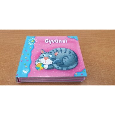 Pirmieji žodžiai. Gyvūnai. 1-2 metų vaikams (išlankstoma) Pirmieji žodžiai. Gyvūnai. 1-2 metų vaikams (išlankstoma)