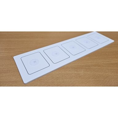 Standaus plastiko juosta (5 kortelėms lipinti) Standaus plastiko juosta (5 kortelėms lipinti)